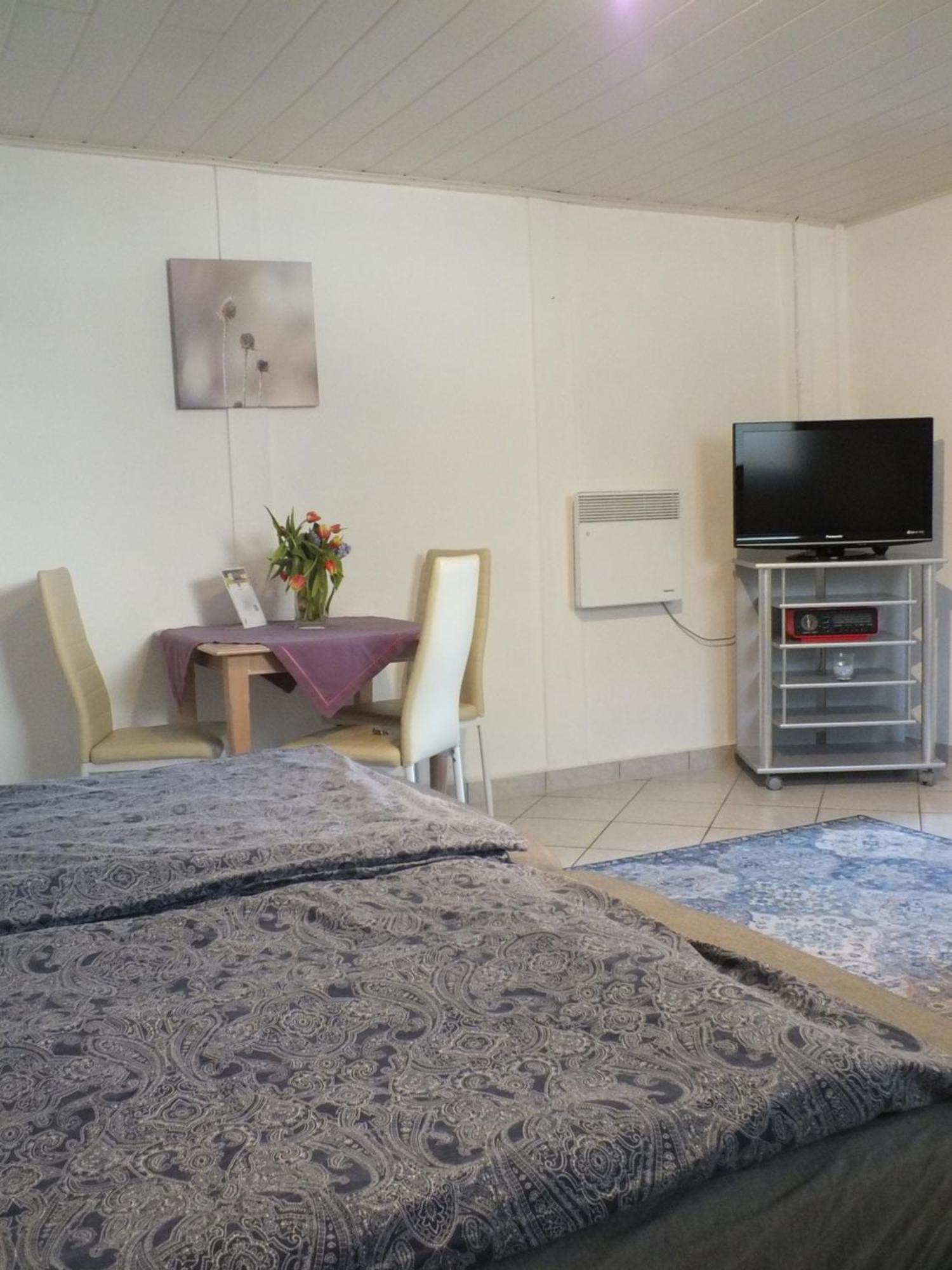 Ferienpark Buntspecht Bungalow 7 Pruchten Buitenkant foto